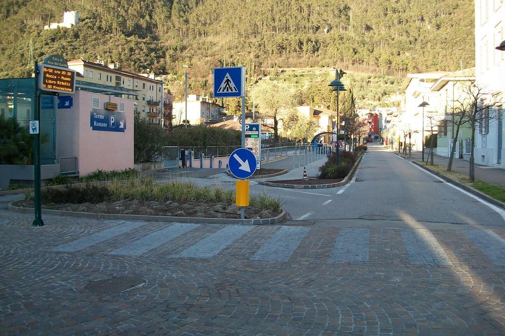 Residenza Porte Vecchie Apartment Riva del Garda Exterior photo